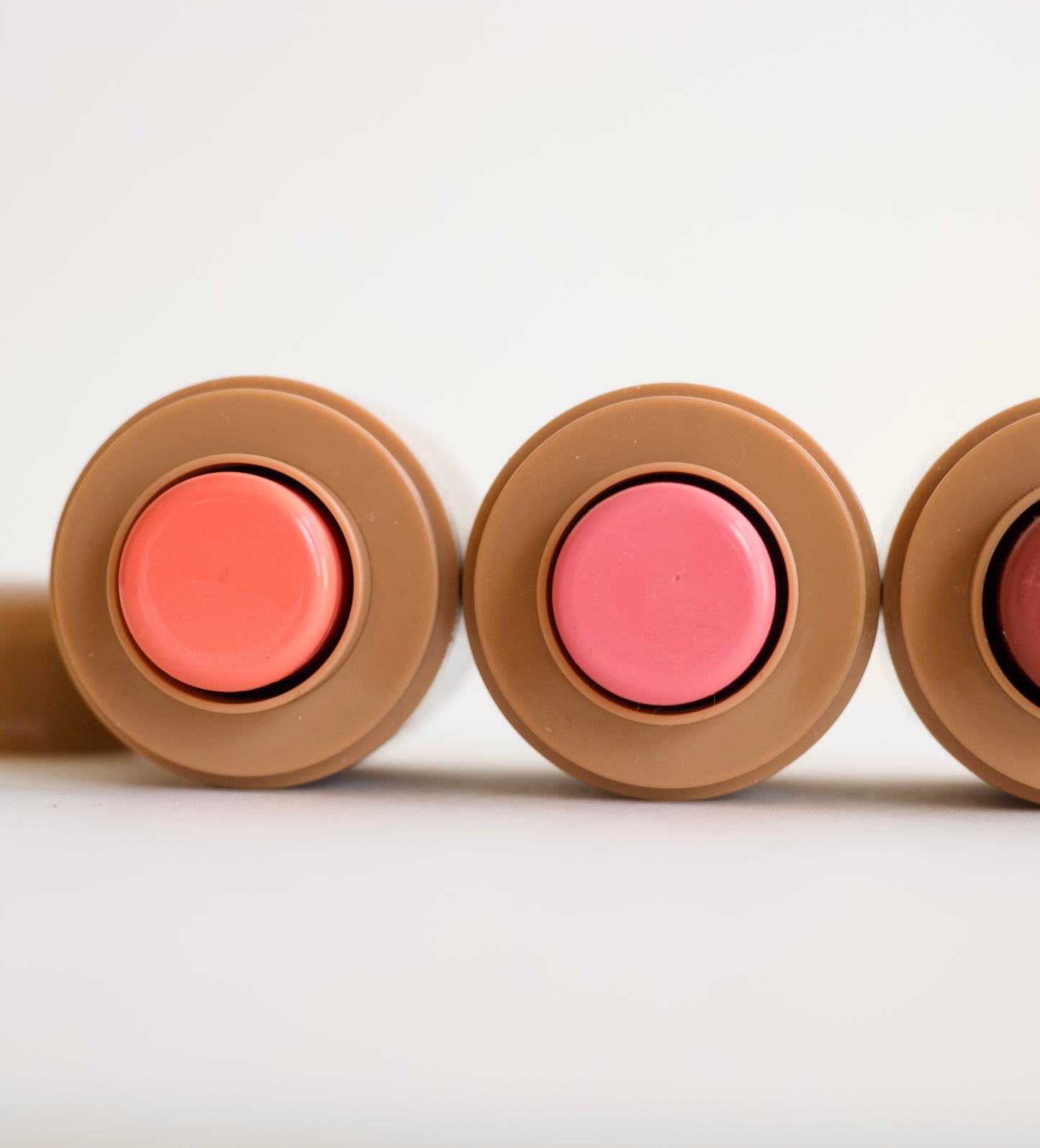 The velvet Cheek- MS Creamy blush