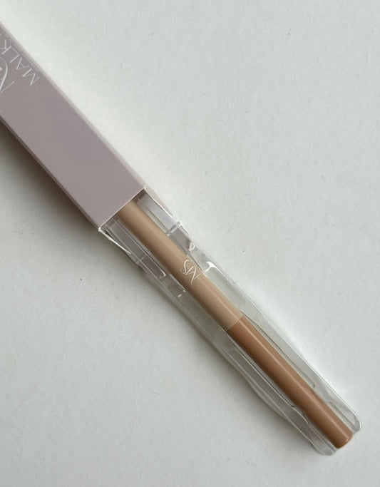 The silk liner- MS Lip liner