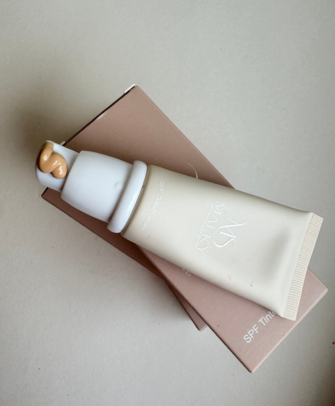 The glow guard- Tinted SPF Moisturizer